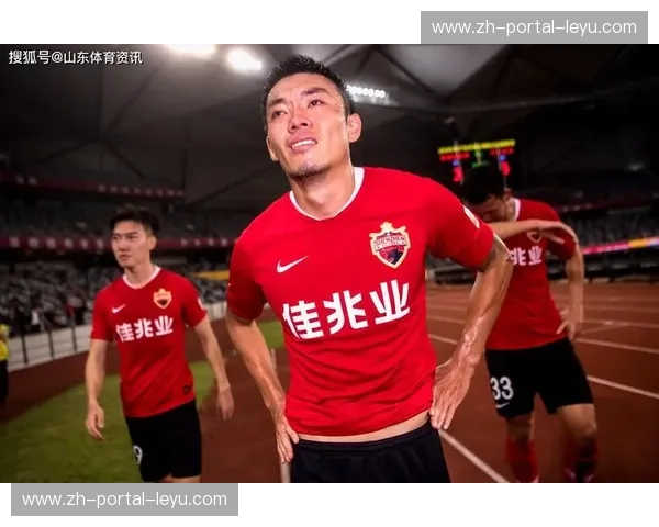 克莱蒙门将出球体系受迫性失误增多 成保级路上隐患 克莱蒙门将出球体系受迫性失误增多 成保级路上隐患